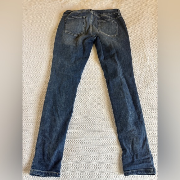 Forever 21 size 30 distressed straight skinny jean - Picture 6 of 7